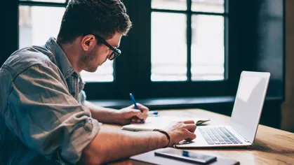 Pentingnya Peran Content Writing dalam Perusahaan Article image