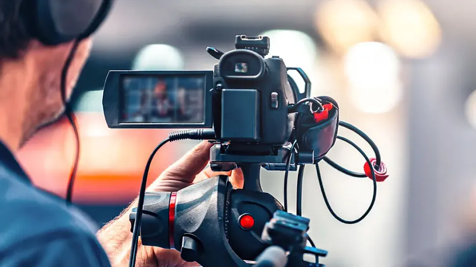 Akademi Televisi Indonesia: For Future Broadcasters