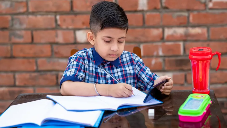 Mobile Learning dalam Pendidikan Mobile Learning dalam Pendidikan